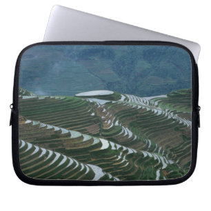 Landschaft der Reisterrassen im Gebirge, 2 Laptopschutzhülle
