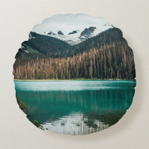 LANDSCHAFT EINES GEWÄSSERS IN DER NÄHE EINES WALDE RUNDES KISSEN