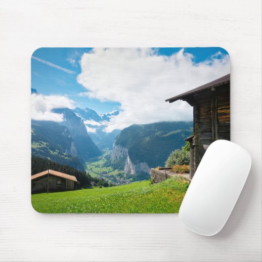 Landschaft im Lauterbrunnen Tal der Schweiz Mousepad (Mit Mouse)