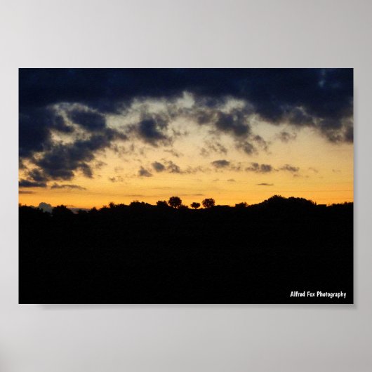 Landschaft im Zwielicht als Silhouette Poster (Vorne)