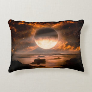 Landschaft in fantasievoller Alien mit flammendem Dekokissen
