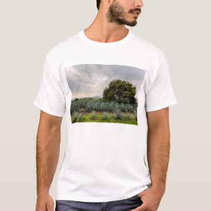 Landschaft mit blauer Agave T-Shirt