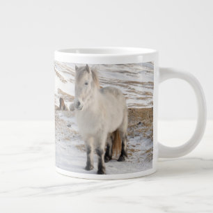 Landschaft mit isländischen Pferden Jumbo-Tasse