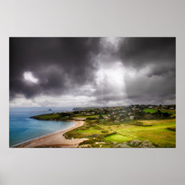 Landschaft mit Lichtstrahl auf Golfplatz Poster