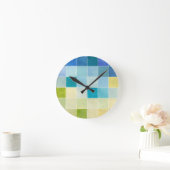 Landschaft mit mehrfarbigen, pixeligen Quadraten Runde Wanduhr (Zuhause)