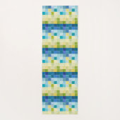 Landschaft mit mehrfarbigen, pixeligen Quadraten Yogamatte (Rückseite)