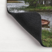 Landschaft mit stillgelegten Booten Mousepad (Ecke)