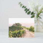 Landschaft mit Weinbergen und Kirche Postkarte (Stehend Vorderseite)