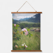Landschaft mit wilden Rose und Kühen Wandteppich Mit Holzrahmen (Vorderseite)