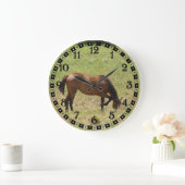 Landschaft Pferd Colt Foal Baby Eating Gras Große Wanduhr (Zuhause)