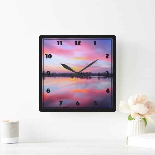 Landschaftlich rosa Landschaft Quadratische Wanduhr (Zuhause)