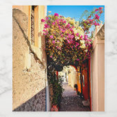 Landschaftliche Allee in Santorin, Griechenland Weinetikett (Einzelnes Label)