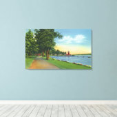 Landschaftliche Aussicht entlang des Sees Leinwanddruck (Insitu (Holzboden))