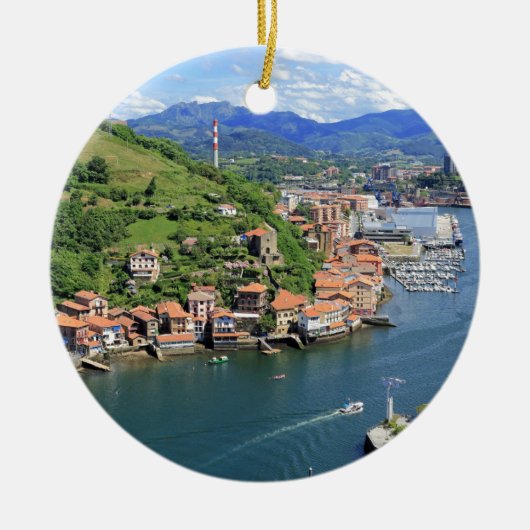 Landschaftliche Hafenstadt Pasaia, Baskenland Keramik Ornament (Vorne)