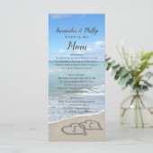 Landschaftliche Herzen im Sand Beach Wedding Menü Menükarte (Stehend Vorderseite)