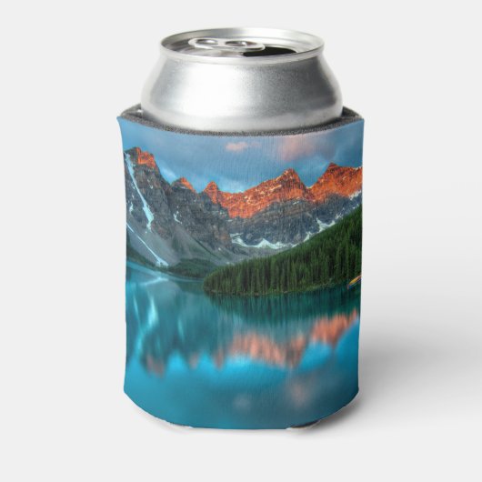 Landschaftliche Hochzeit von Mountain & Lake Dosenkühler (Kanne Rückseite)