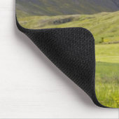 Landschaftliche Landschaft im Tal von Svarfadardal Mousepad (Ecke)