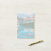 Landschaftliche Landschaftsfotografie über Berg un Post-it Klebezettel (Auf Schreibtisch)