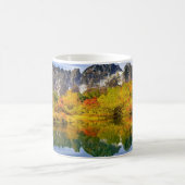 Landschaftliche Landschaftswälder und Berge Kaffeetasse (Mittel)