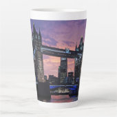 Landschaftliche London Tower Bridge Milchtasse (Vorderseite)