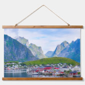 Landschaftliche norwegische Landschaft Lofoten Nor Wandteppich Mit Holzrahmen (Vorderseite)