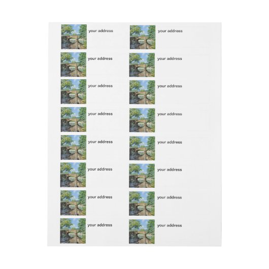 Landschaftliche Sicht auf den Forellenflug von Mis Rundum-Adressaufkleber (Bogen)