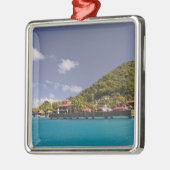 Landschaftliche Sicht auf die Bitter End Yacht Clu Silbernes Ornament (Links)