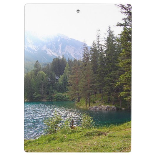 Landschaftlicher Alpenwald und Foto Klemmbrett (Rückseite)