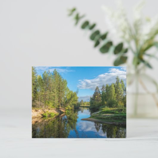 Landschaftlicher Bach durch die Baumlandschaft Postkarte (Stehend Vorderseite)