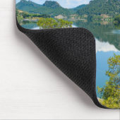 Landschaftlicher Bergsee Spiegelbild Mousepad (Ecke)