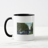 Landschaftlicher Fluss mit Canoe SceneEugene, OR Tasse (Links)
