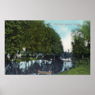 Landschaftlicher Fluss mit Kanu SceneEugene ODER Poster
