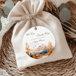 Landschaftlicher Herbstwald, auf den wir schon frü Geschenkanhänger