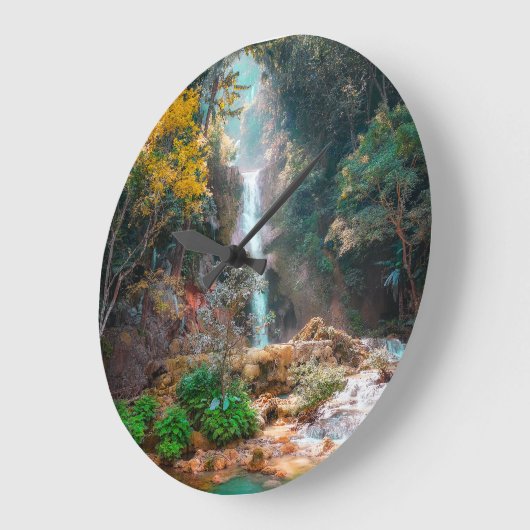 Landschaftlicher Naturfantasy-Wasserfall Große Wanduhr (Winkel)