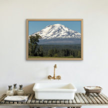 Landschaftlicher Schneebedeckter Berg Adams