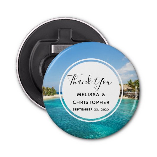 Landschaftlicher tropischer Strand mit strohgedeck Flaschenöffner (Vorderseite)