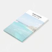 Landschaftlicher tropischer Strand mit strohgedeck Post-it Klebezettel (angewinkelt)