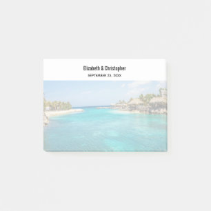 Landschaftlicher tropischer Strand mit strohgedeck Post-it Klebezettel