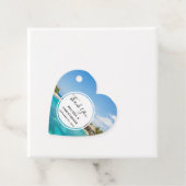 Landschaftlicher tropischer Strand mit Strohhütten Geschenkanhänger (Beispiel)