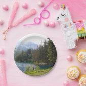 Landschaftliches alpines Forrest und See Pappteller (Party)