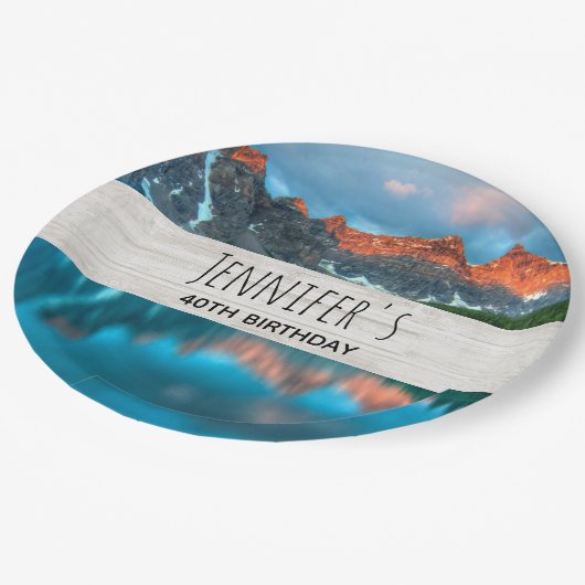 Landschaftliches Berglandschaftsbild Geburtstag Pappteller (Schrägansicht)