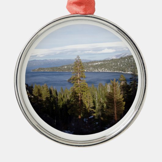 Landschaftliches Lake Tahoe Deluxe Silbernes Ornament (Vorne)