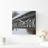 Landschaftliches Übersichtszeichen Quadratische Wanduhr (Zuhause)