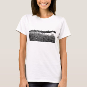 Landschaftsansicht - Minimalistische Illustration T-Shirt
