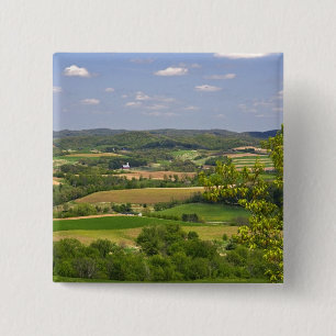 Landschaftsansicht von Ackerland südlich von Arcad Button