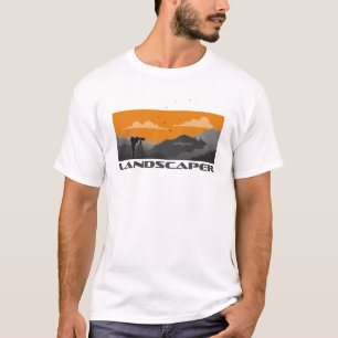 Landschaftsfotograf und Kamera mit Weitsicht T-Shirt