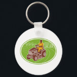 Landschaftsgärtnermäher Schlüsselanhänger<br><div class="desc">Retrostil-Darstellung eines Landschaftsgärtners,  der auf einem Rasenmäher fährt</div>