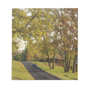 Landstraße durch die Region Bluegrass Kentucky 2 Notizblock