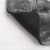 Landstraße und traditionelle Windmühle Mousepad (Ecke)