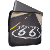 Landstraßenmarkierung des Weges 66, Arizona Laptopschutzhülle (Vorne Rechts)